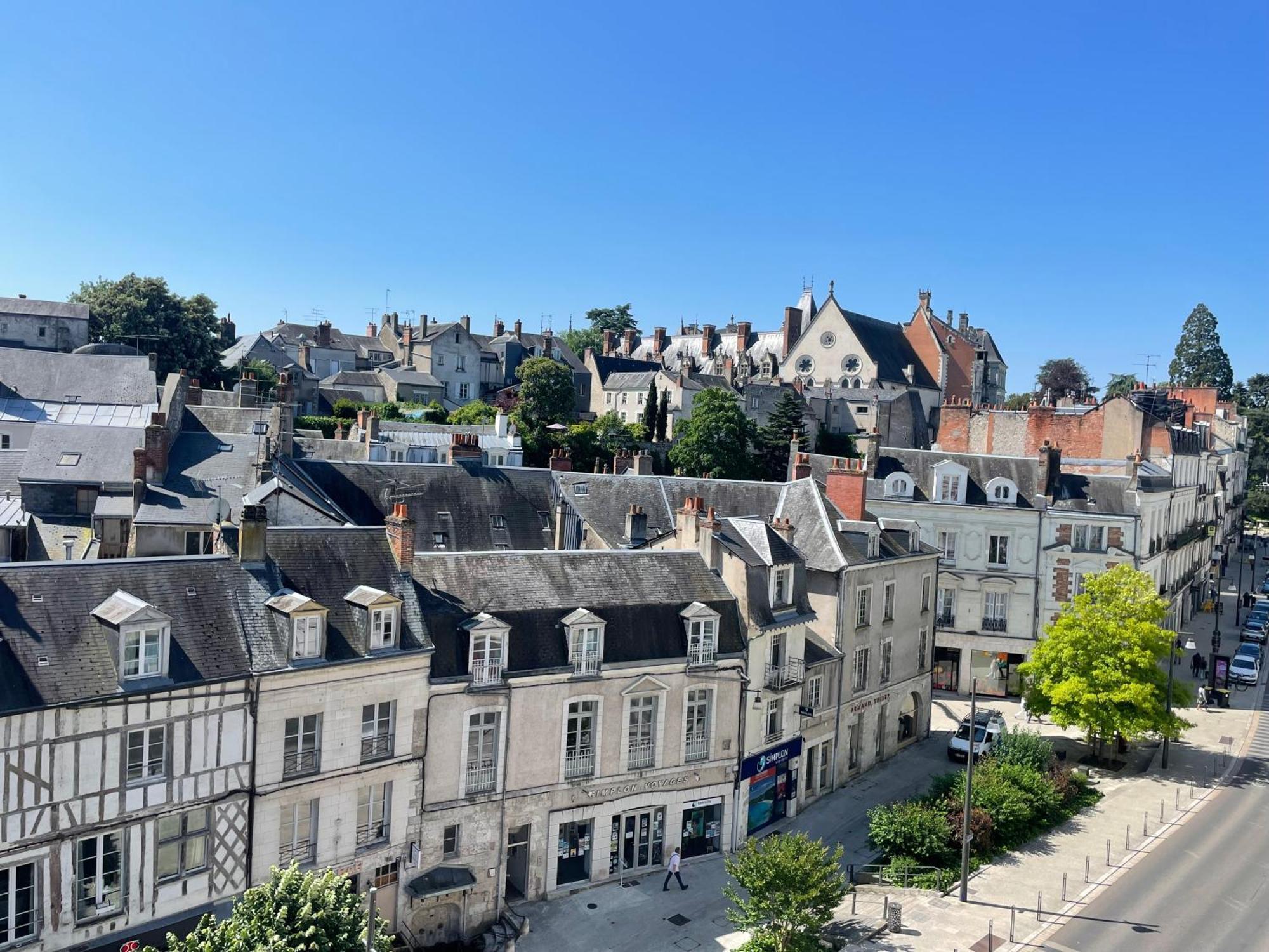 Spacieux Appartement A Blois Avec Wifi Gratuit Ngoại thất bức ảnh